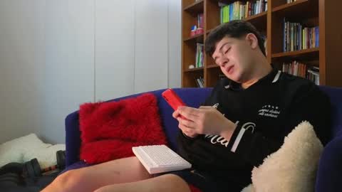 Camilo online show from April 15, 4:45 am