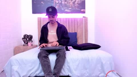 Evans  online show from January 14, 4:06 am