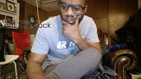 tinycock_1979 online show from December 13, 7:53 pm