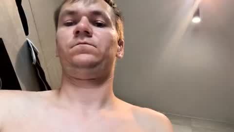 tobiasz950215 online show from June 14, 8:05 am