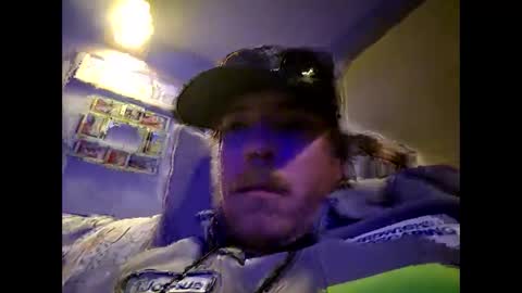 who wamts to hook up online show from February 18, 2:53 am