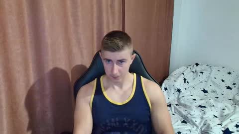 todhorny987 online show from March 2, 7:15 am