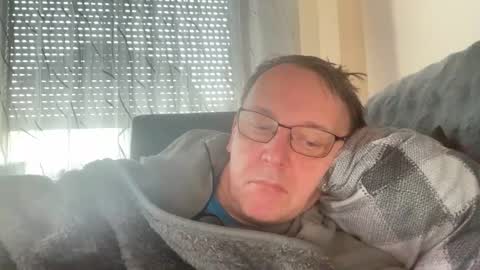 Tom online show from March 4, 4:14 pm