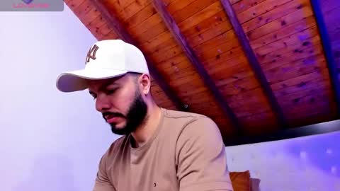   online show from March 8, 12:42 pm