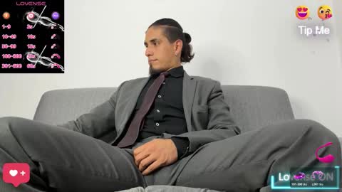 TOM online show from December 20, 8:27 pm