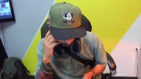 Master of pleasure online show from April 17, 7:22 am