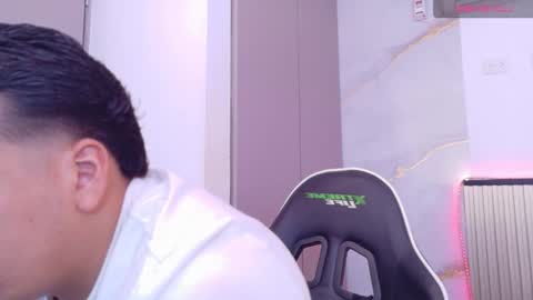 Tom muscle1 online show from March 11, 1:07 pm