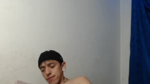 tomas_turbado_ online show from July 3, 7:58 am