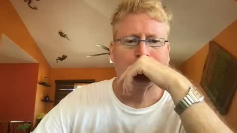 Hola online show from October 27, 6:43 pm