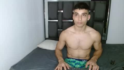tomaz_18 online show from March 19, 1:20 am