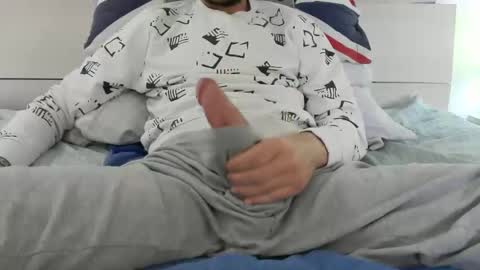 tommaso9046 online show from October 12, 2:33 pm