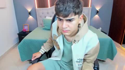 Tommy  online show from February 17, 3:27 am