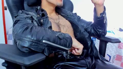 Twitter BreddTommy IG tommy bredd online show from September 12, 7:58 pm