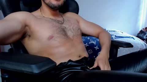 Twitter BreddTommy IG tommy bredd online show from March 4, 8:05 pm