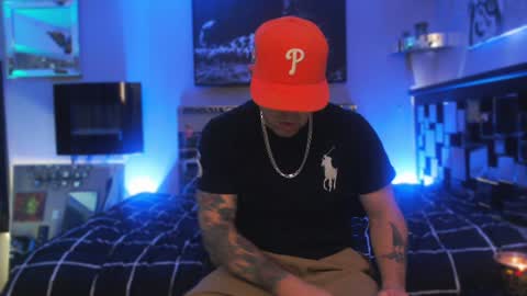 Snapshot of tommy_knuckles chatting on January 5, 4:27 pm Tommy online show from January 5, 4:27 pm