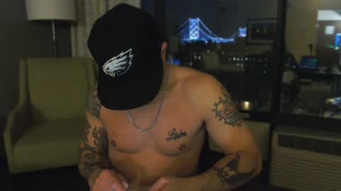 Snapshot of tommy_knuckles chatting on January 30, 3:22 am Tommy online show from January 30, 3:22 am