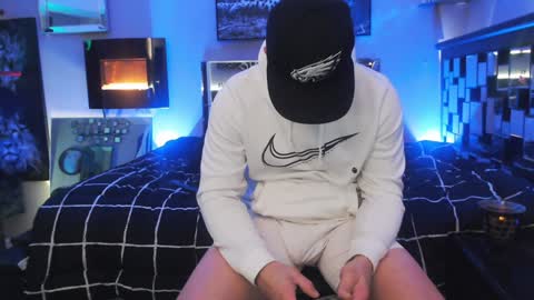 Snapshot of tommy_knuckles chatting on January 8, 3:28 pm Tommy online show from January 8, 3:28 pm