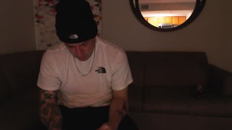 Snapshot of tommy_knuckles chatting on December 23, 9:38 am Tommy online show from December 23, 9:38 am