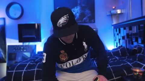 Snapshot of tommy_knuckles chatting on January 1, 2:42 pm Tommy online show from January 1, 2:42 pm