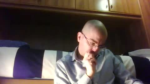 tommycorner online show from January 8, 2:35 pm