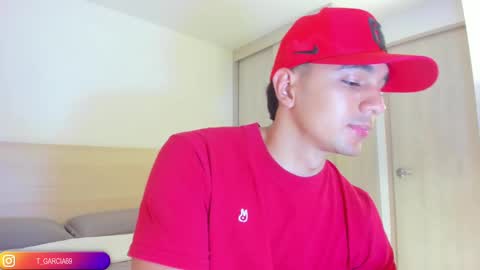 Snapshot of tommygarcia_ chatting on October 6, 7:40 pm Instagram t garcia69 online show from October 6, 7:40 pm