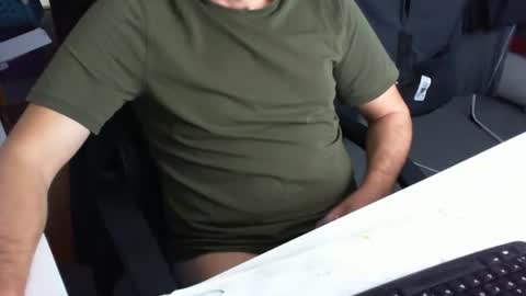 Tom online show from November 10, 8:30 am