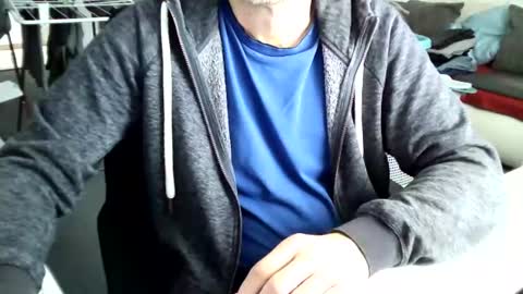 Tom online show from December 14, 11:50 am