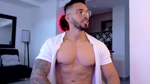 tony muscle1 online show from October 27, 10:01 pm