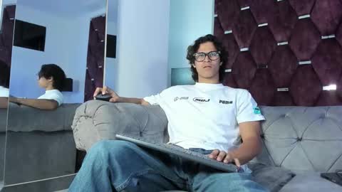 Tony Benedetti online show from March 3, 8:37 pm