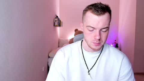 Snapshot of toohornyserj chatting on February 1, 8:47 pm toohornyserj online show from February 1, 8:47 pm