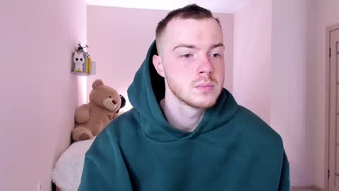 Snapshot of toohornyserj chatting on January 14, 9:09 pm toohornyserj online show from January 14, 9:09 pm