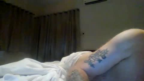 topfoxs30 online show from May 11, 4:03 am