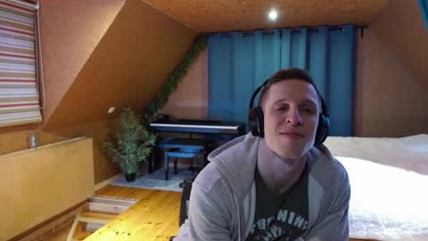 Paul online show from February 11, 5:58 am