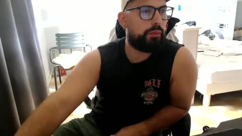 Aaron online show from June 15, 3:48 pm