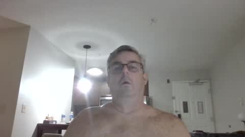 Travelingman53 online show from December 5, 4:41 am