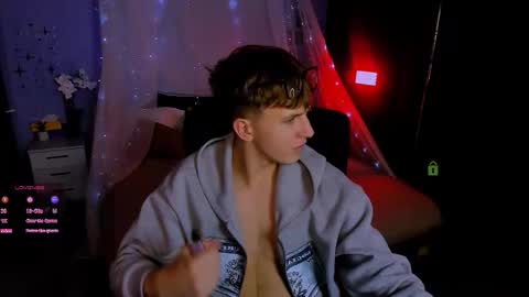 Travis online show from November 5, 8:00 pm