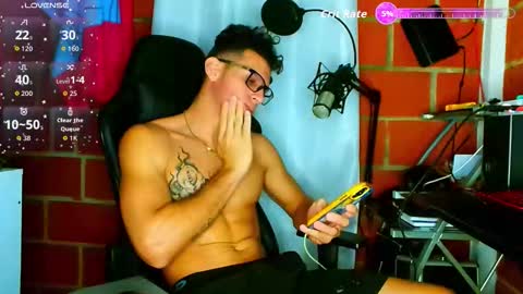 TRAVIS. online show from March 17, 11:24 am