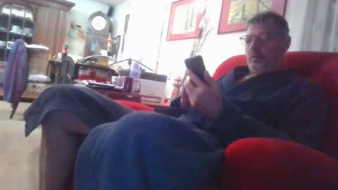 trebgeis1 online show from October 19, 5:12 am