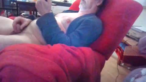 trebgeis1 online show from February 1, 6:45 am