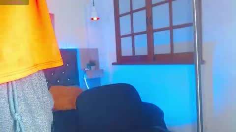 triibilin online show from December 22, 7:55 pm