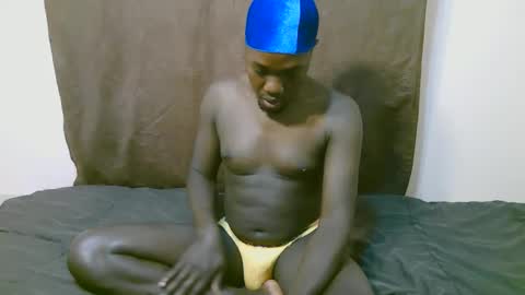 Tris6 online show from October 28, 5:59 pm