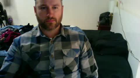 twattickler96 online show from March 2, 3:56 am