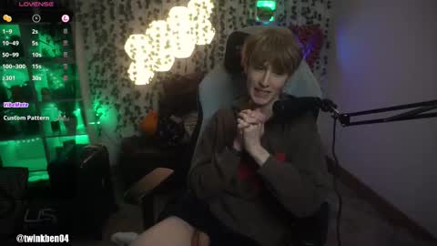 Snapshot of twinkben04 chatting on October 8, 8:02 pm Ben online show from October 8, 8:02 pm