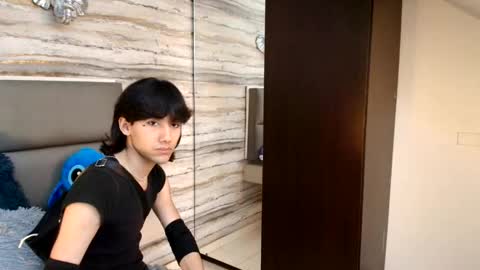    online show from November 26, 4:59 am