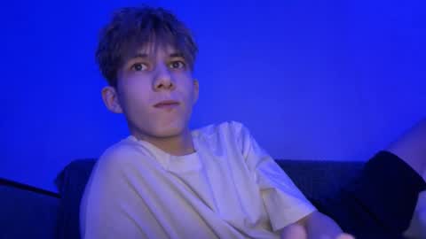 TwiShadow online show from February 5, 1:34 am