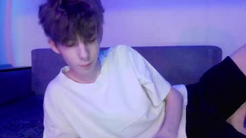 TwiShadow online show from February 16, 11:52 am