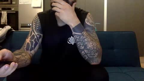 Snapshot of txalkan6060 chatting on February 16, 5:48 pm txalkan6060 online show from February 16, 5:48 pm