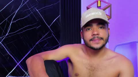 tyagofdef online show from April 8, 12:33 am