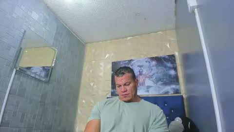 Tyleer Scot online show from June 6, 8:59 pm
