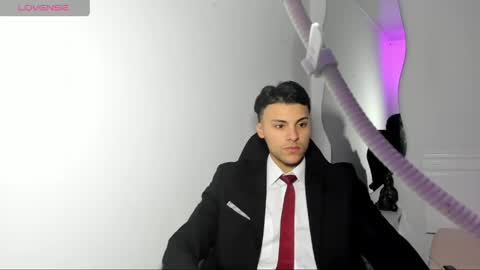 tyler_axel online show from March 29, 2:44 am